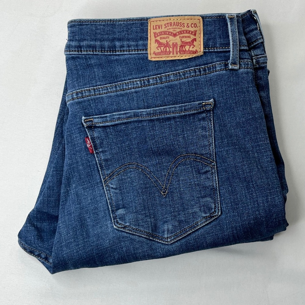 Levi's Jeans Classic Bootcut Womens 14M Blue Denim Stretch Mid Rise 39252-0028